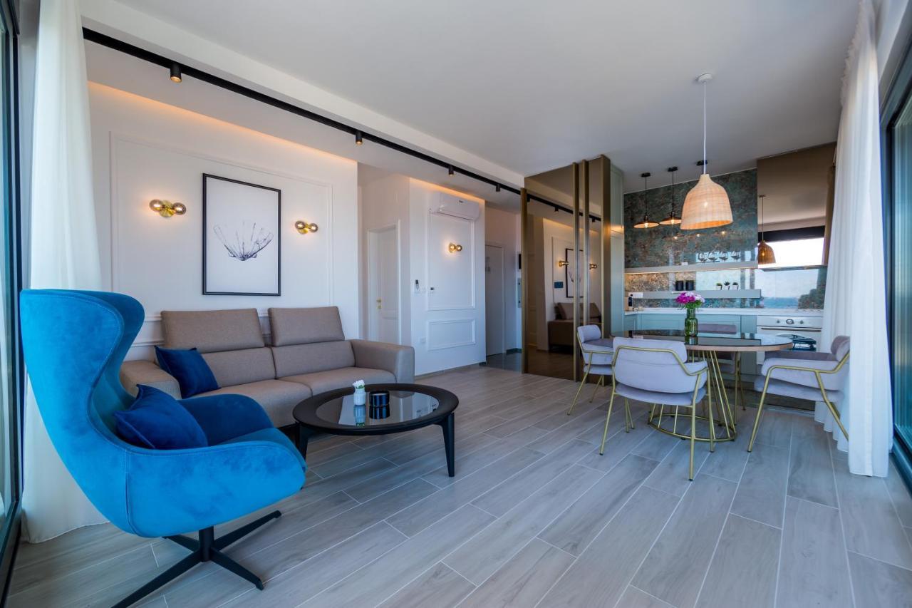 Rocca Riviera Luxury Apartment *